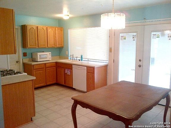 4th image of 6627 Spring Brook Dr