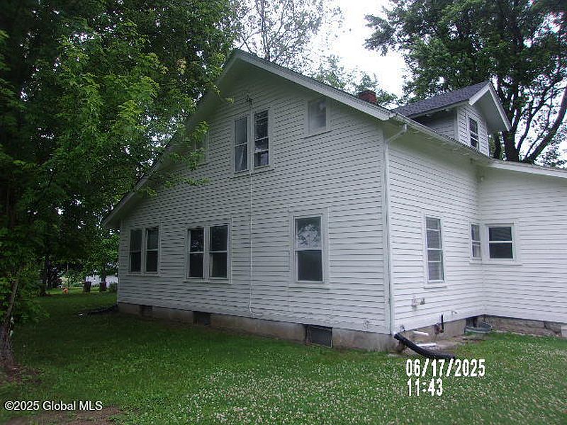 4th image of 612 New Salem Road