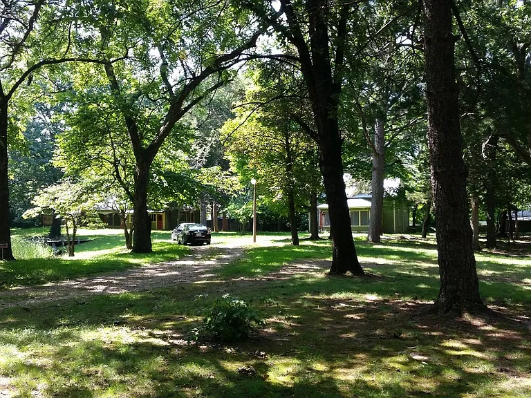 2902 E Grand St — Photo 14