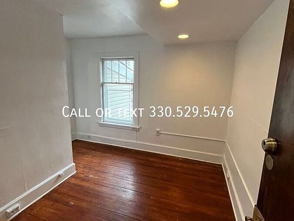 3rd image of 15 S Highland Ave APT 4