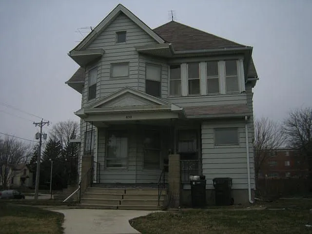 850 W 4th St #1 — Photo 7