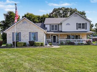 1070 Winston Ln, Tipp City, OH 45371