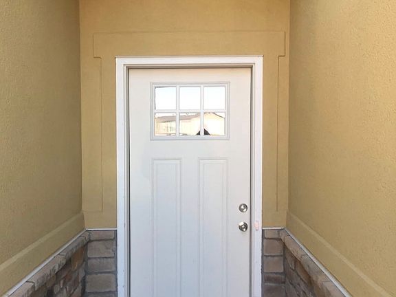 3rd image of 2035 Carson Ave #5