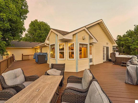 4th image of 8887 Verdon Cir