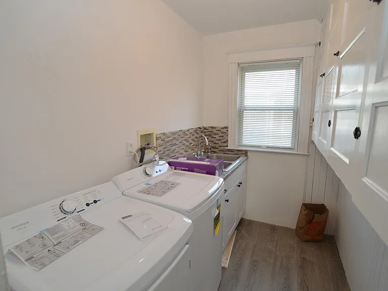 71 Proctor St #2 — Photo 8