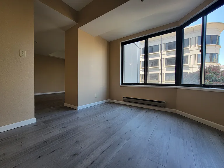601 Van Ness Ave #211 — Photo 10