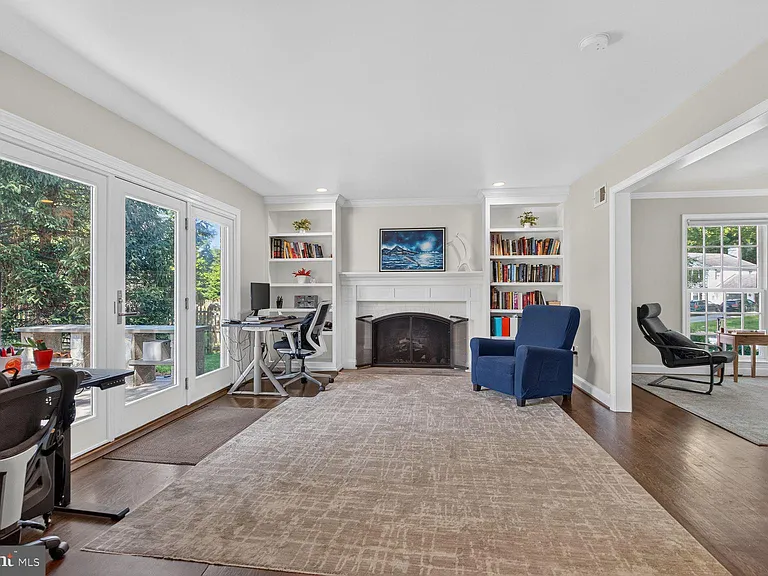 6720 Newbold Dr — Photo 13