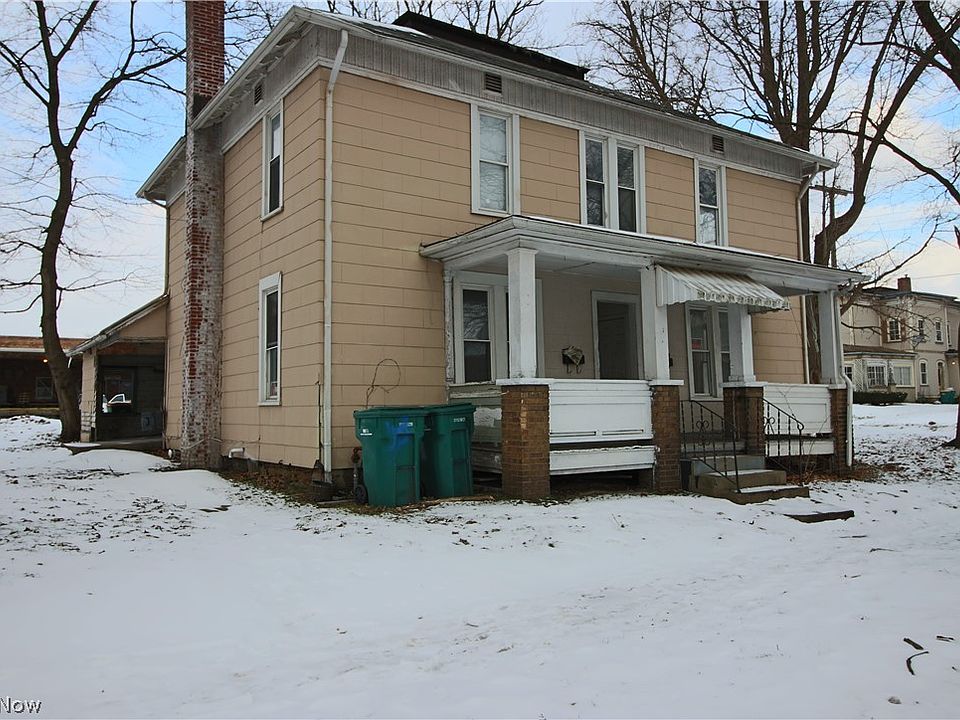 1st image of 148 E Henry St