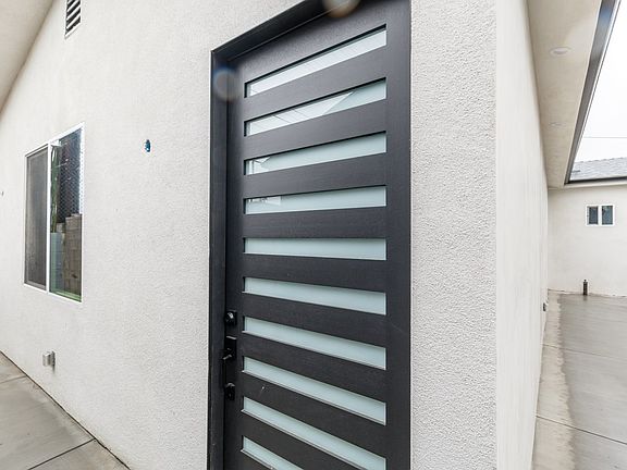 5th image of 6458 Bonner Ave