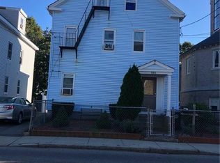 192 State St, Bristol, RI 02809