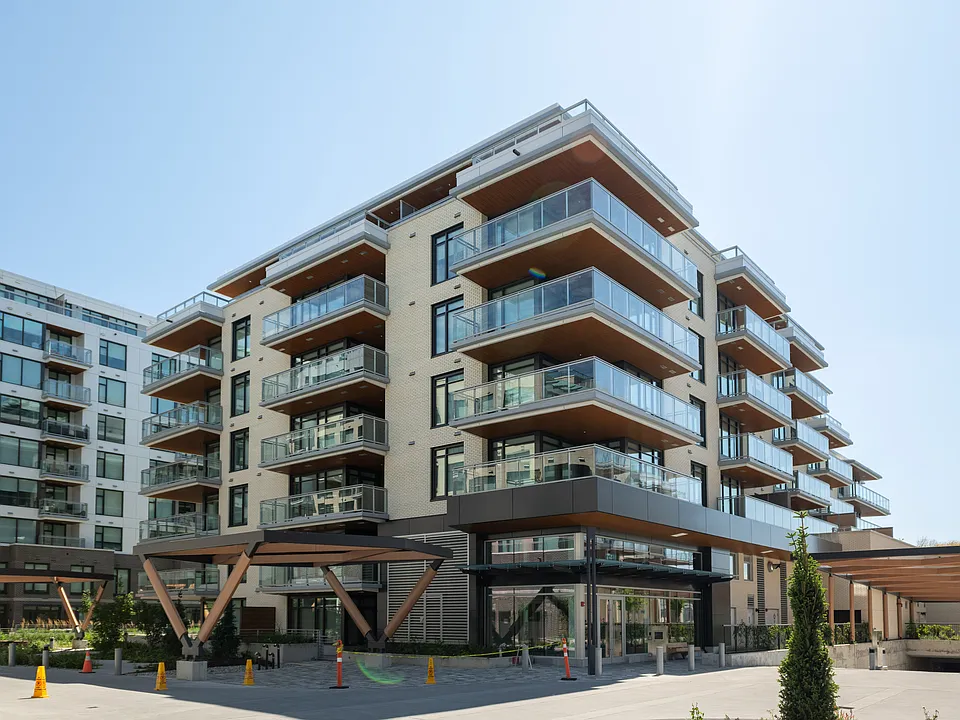 777 Harbour Ave #703