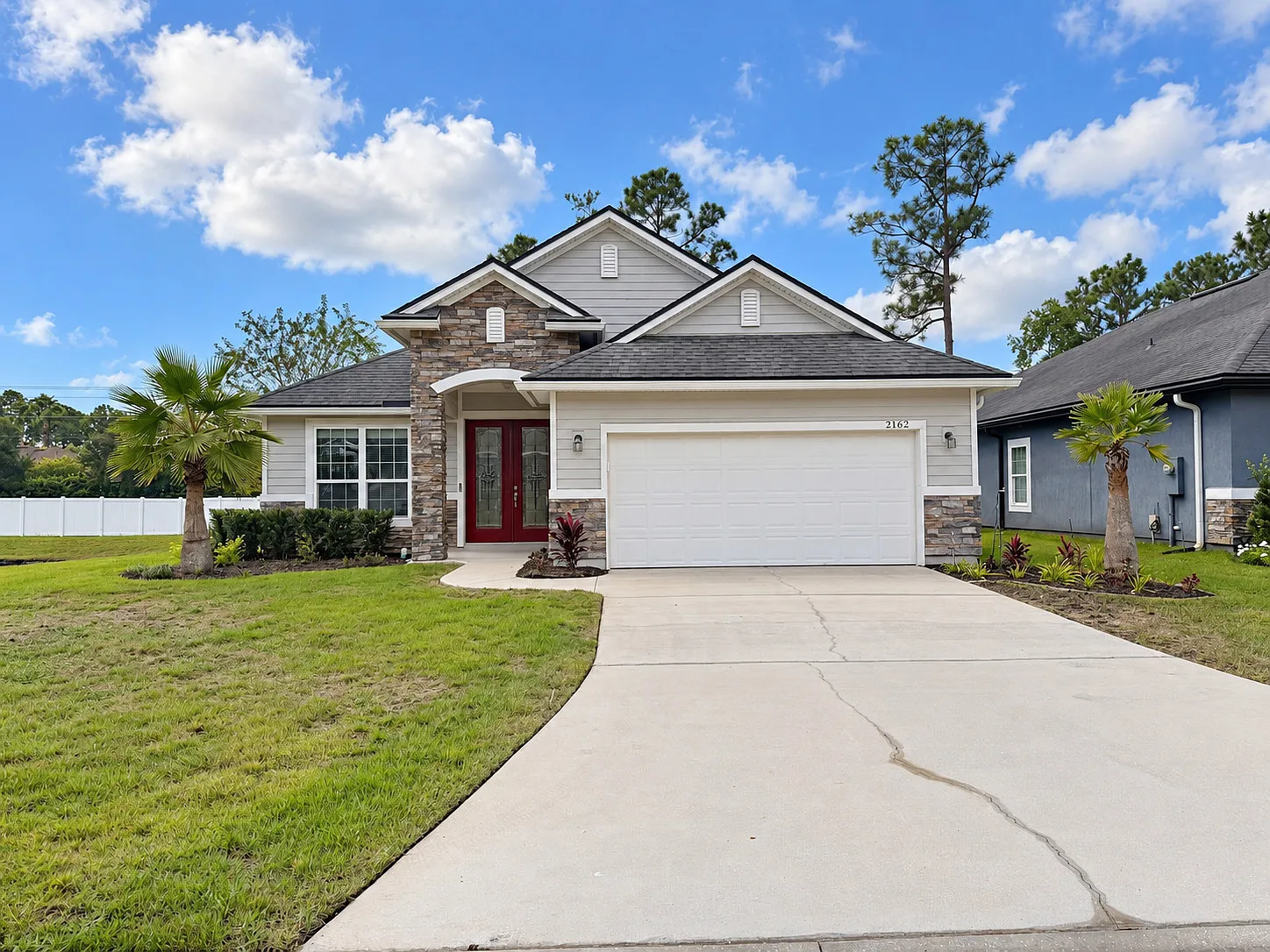 3 bed, 2329 sqft, $3,215 — Photo 1
