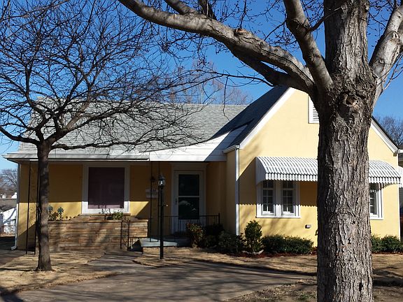 Trees/yrd waiting for spring