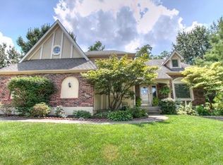 4105 NE 63rd St, Gladstone, MO 64119