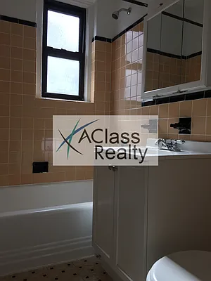 Rented by A Class Realty Corp | media 10