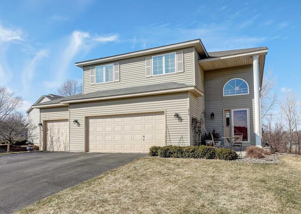 1st image of 876 Gilfillan Ave