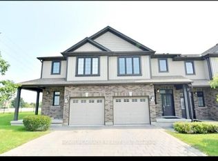 1050 Oakcrossing Gate, London, ON N6H0E9