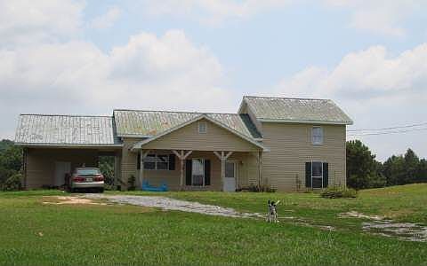 2nd image of 501 Willow Ln