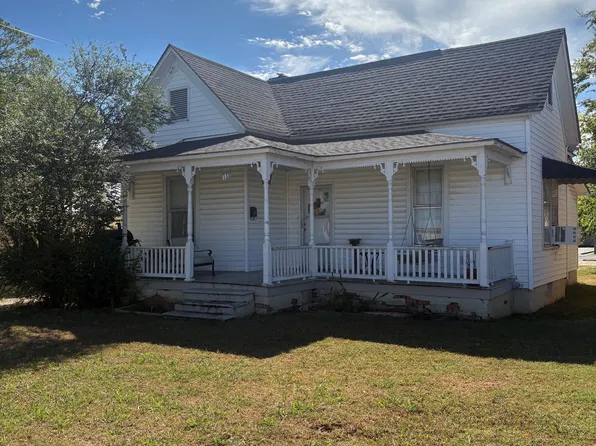 111 Prospect Dr SE, Decatur, AL 35601