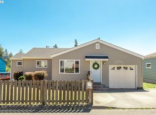 911 Denver Pl, Astoria, OR 97103