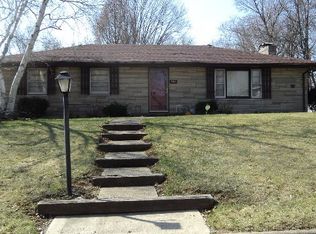 386 N Cedarwood Dr, Danville, IL 61832