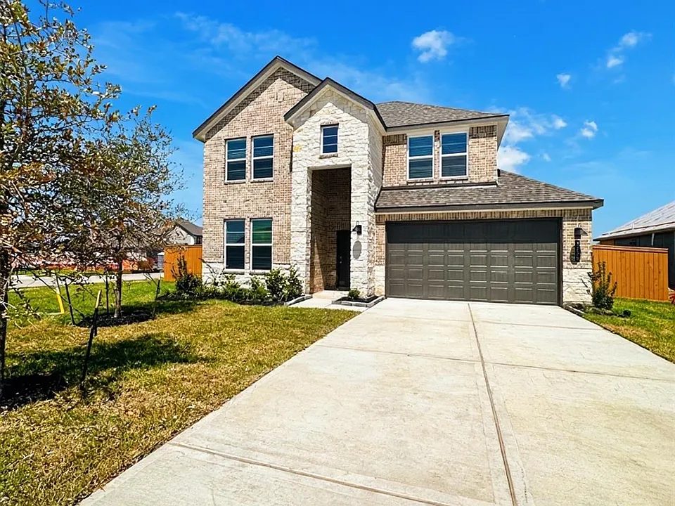 3230 Coral Bluff Dr