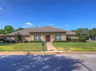 7125 Wind Chime Dr, Fort Worth, TX 76133