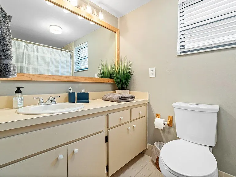 11863 Wimbledon Cir #407 — Photo 4