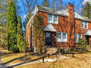 402 Country Ln, Narberth, PA 19072