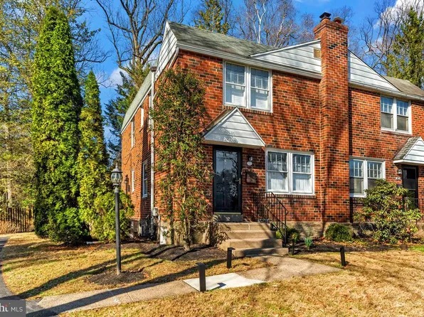 402 Country Ln, Narberth, PA 19072