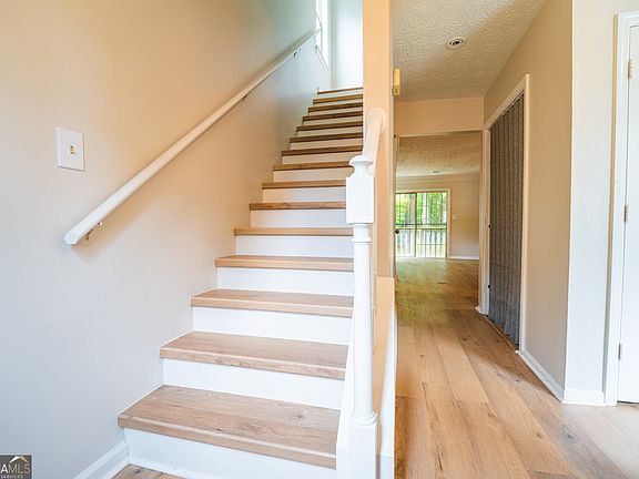 4th image of 7035 Panda Rd