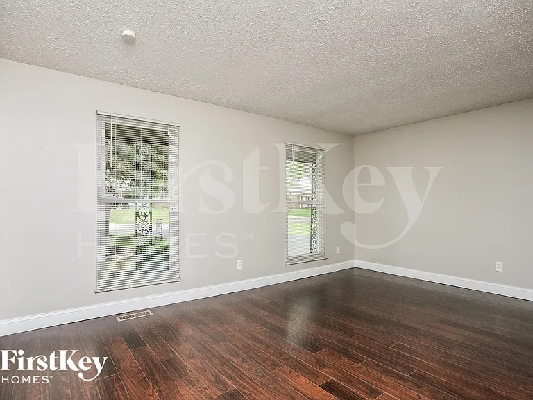 6 Van Crest Ln — Photo 13