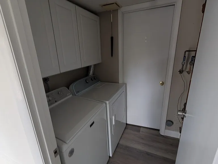 2517 Devonshire Ct — Photo 6