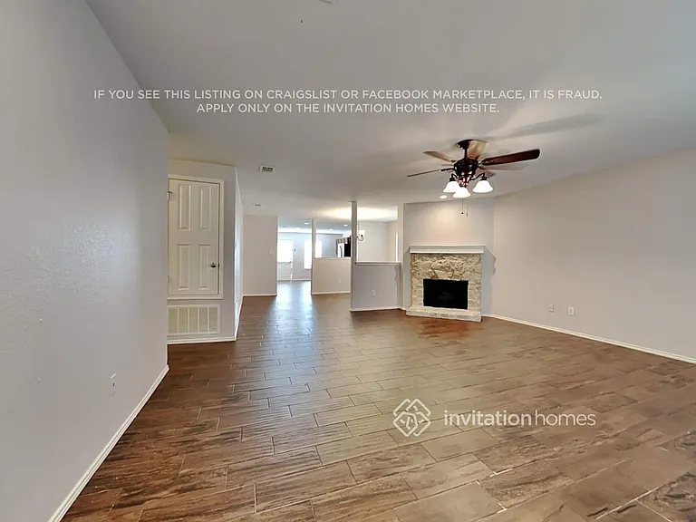 802 Windflower Dr — Photo 3