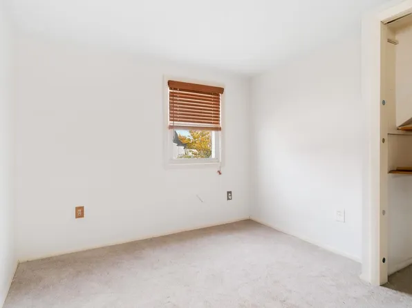 689 2nd Street image 14 of 22