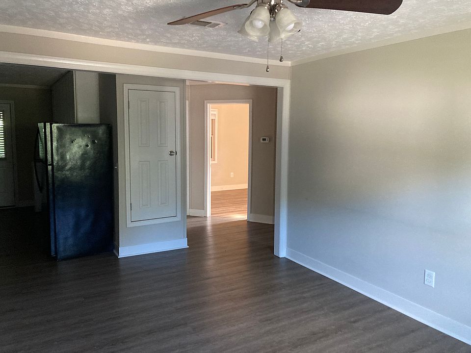 2nd image of 605 Edmon Ave APT A