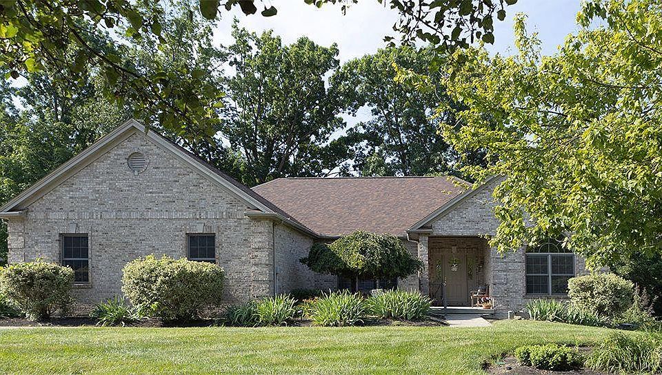 1st image of 3893 Jocelyn Dr