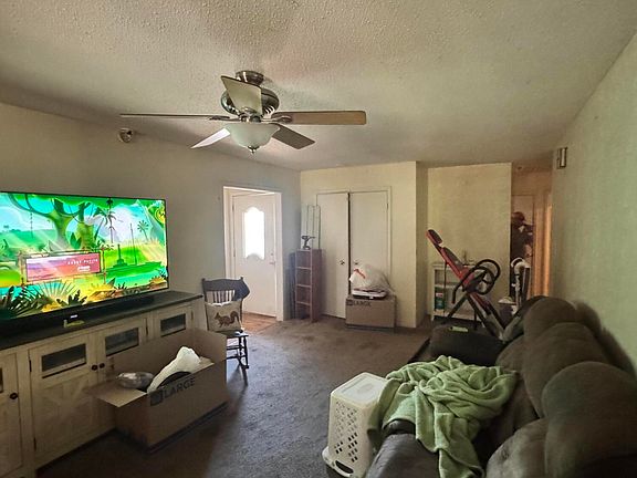 5th image of 220 Par Ave