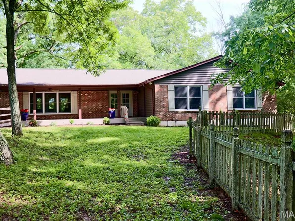 3830 Dutch Hollow Ln, Pacific, MO 63069
