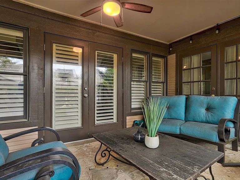 101 W Eagle Dr #101 — Photo 31