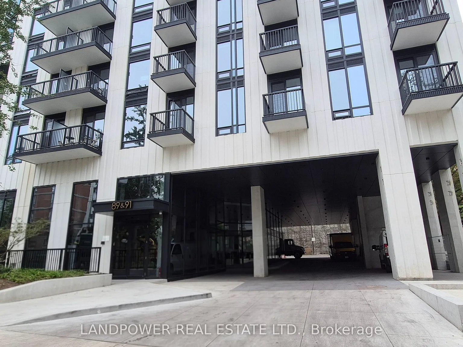 2 bed, $2,300 — Photo 4