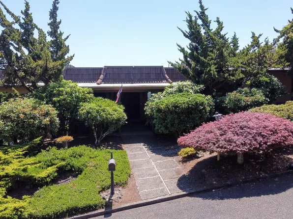 3518 Aster St NW, Salem, OR 97304