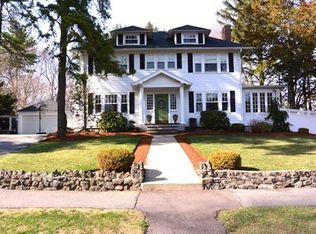 1 Outlook Rd, Wakefield, MA 01880