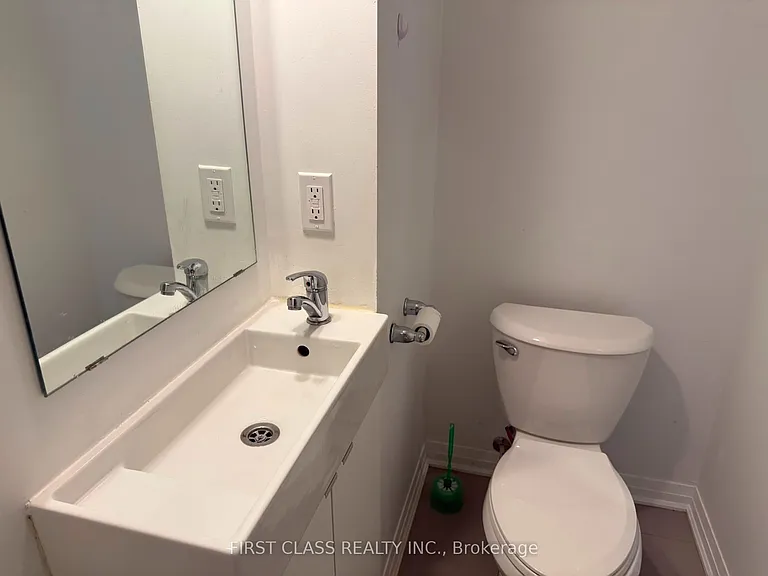 1900 Simcoe St N #305 — Photo 11