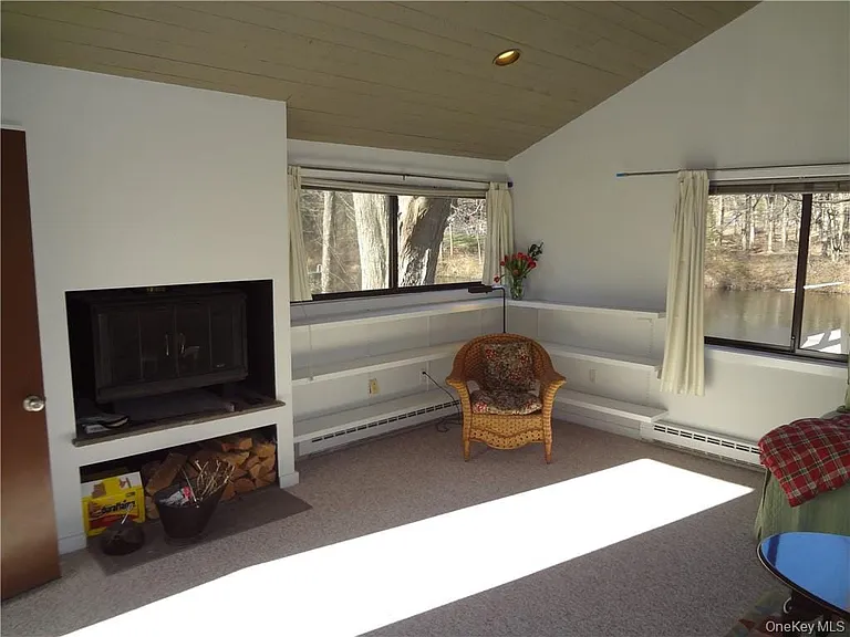 10A Clearwater Ln — Photo 7