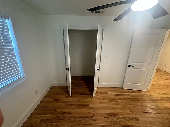 4th image of 604 N Graves St