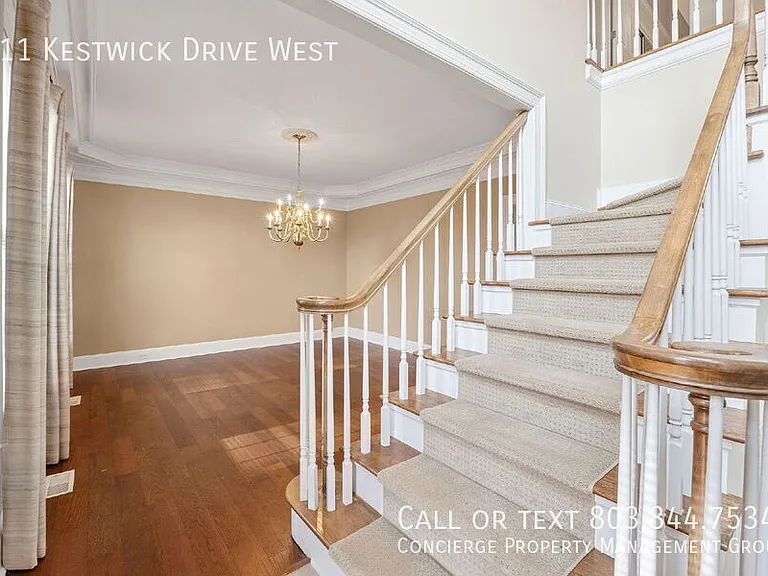 211 Kestwick Dr W — Photo 6