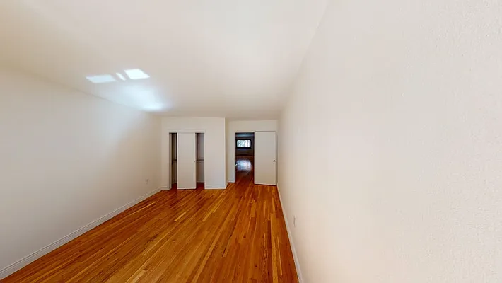 Rented by AZ REALTY NYC LLC | media 22