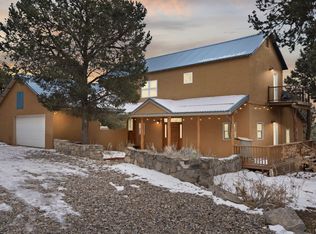 75 Peacock Ln, Tijeras, NM 87059