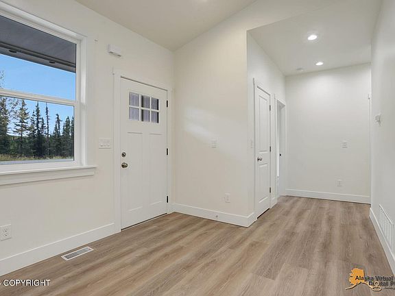 3rd image of 4545 N Tote St